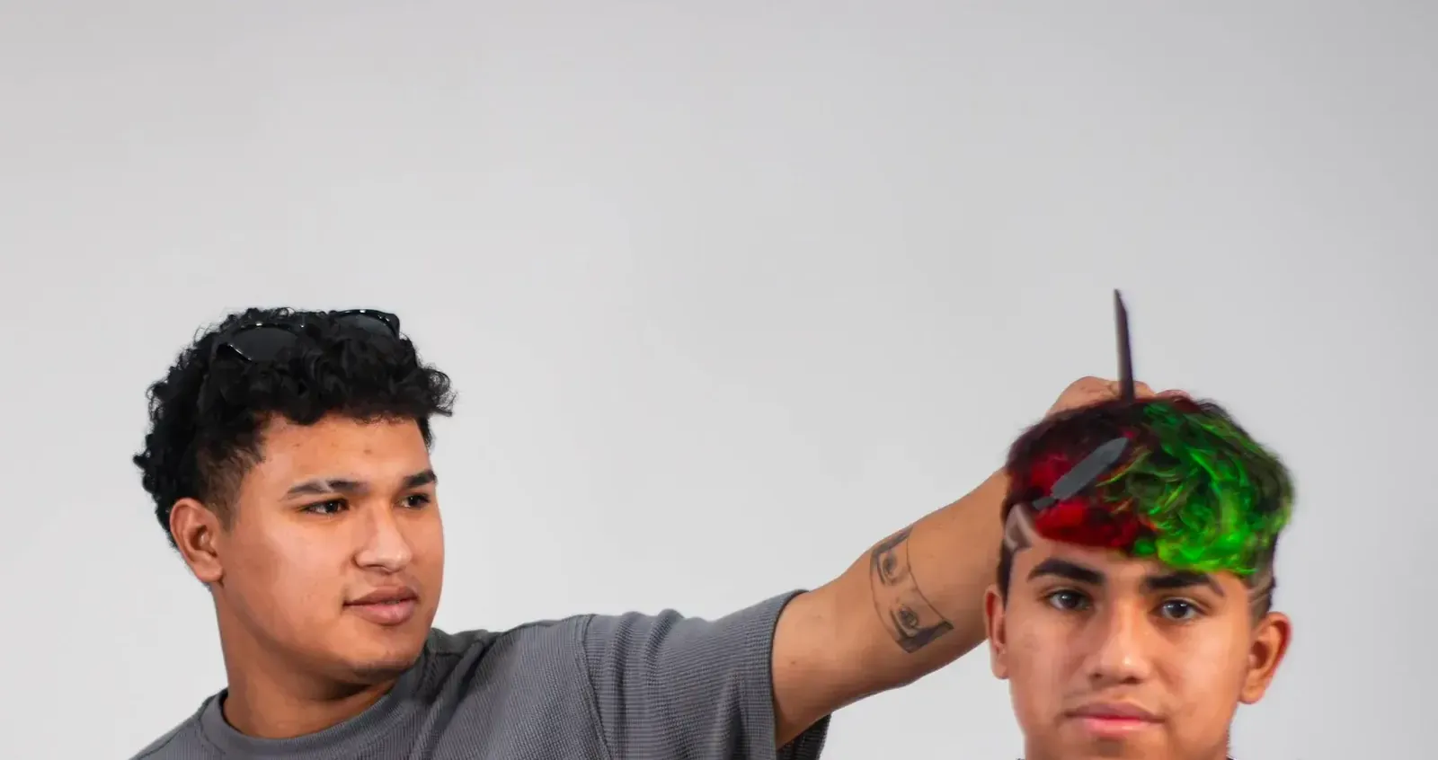 Falcón Barber, barbería en Cangas